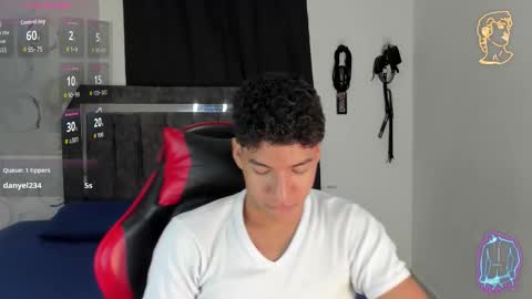 Maximiliano online show from February 5, 8:01 pm