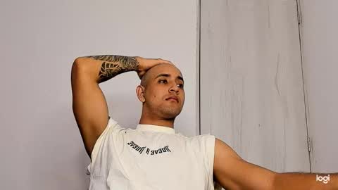 Maximo online show from January 5, 10:46 pm