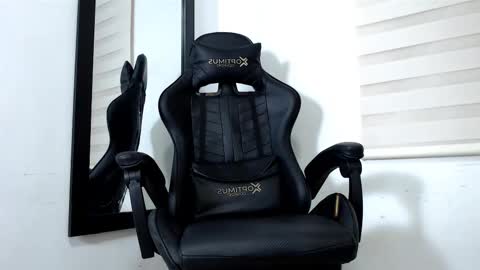 Maximo Sebastian online show from December 1, 2:09 am