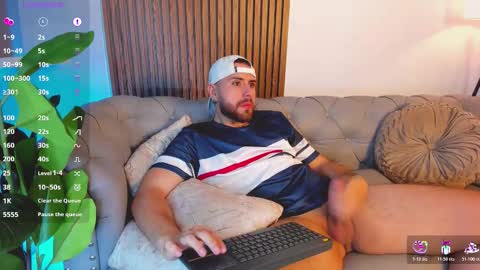 Maximo Wolf online show from March 10, 11:51 pm