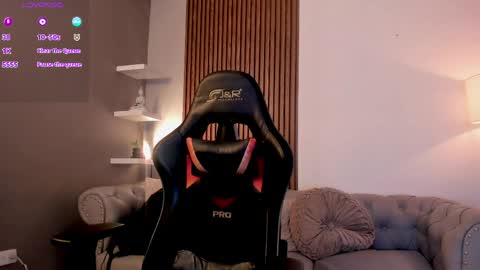 Maximo Wolf online show from June 2, 3:41 am