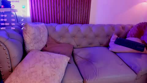 Maximo Wolf online show from May 31, 2:10 am