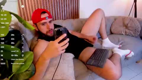 Maximo Wolf online show from June 15, 2:25 am