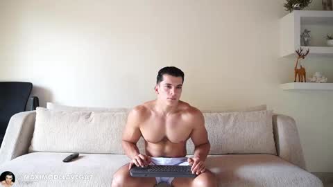 Sebastian online show from December 15, 6:26 pm