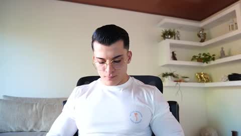 Sebastian online show from February 18, 10:09 pm