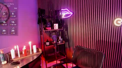 MAXIMO online show from April 19, 1:50 am