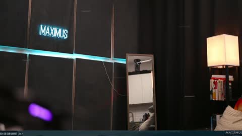 Maximus7871 online show from December 15, 10:58 pm