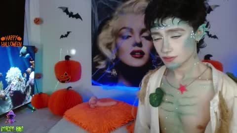 Max online show from October 30, 6:14 am