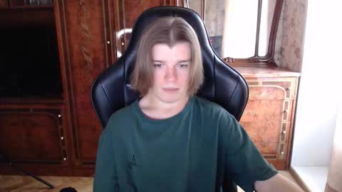 Max online show from October 11, 12:32 pm