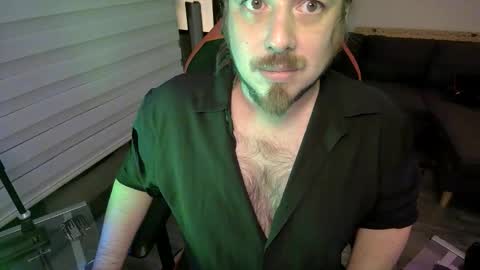 Max online show from March 22, 3:32 am