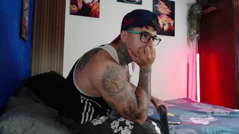 maxstroncm18 online show from July 13, 4:54 pm