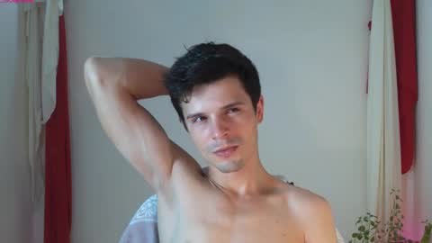 Max online show from December 10, 5:28 am