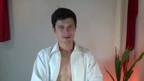 Max online show from February 14, 3:22 am