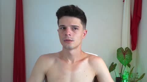 Max online show from December 22, 6:15 pm