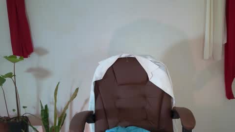 Max online show from January 13, 4:39 am