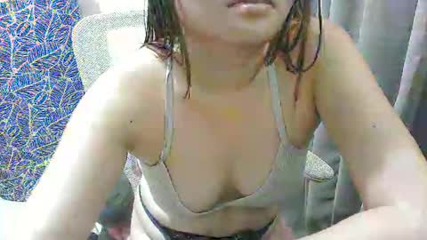 Snapshot of may171822 chatting on December 3, 9:50 pm may online show from December 3, 9:50 pm