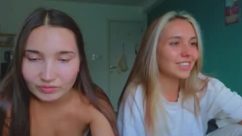 Dani and May online show from March 22, 10:52 am