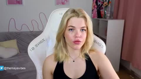 Maya online show from February 24, 3:53 am