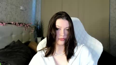 Mimi online show from June 7, 1:11 am