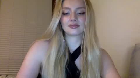 mayaflirt online show from May 6, 8:26 pm