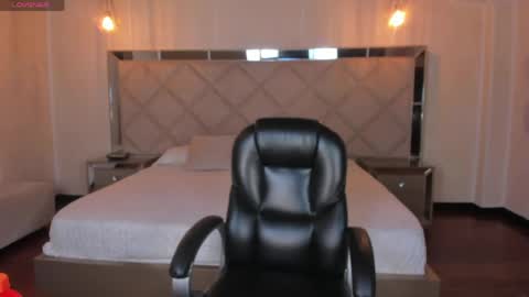 Maya online show from April 12, 3:32 am