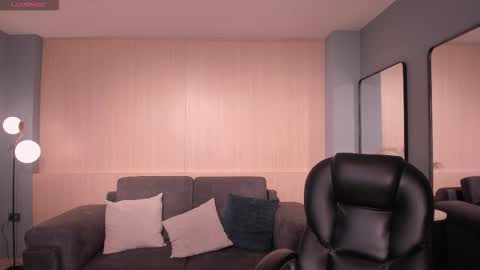 Maya online show from March 5, 4:10 am