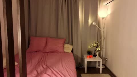 Alice online show from April 18, 7:58 pm