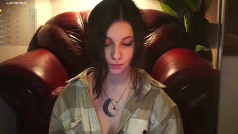 Mary  . online show from February 9, 6:06 am