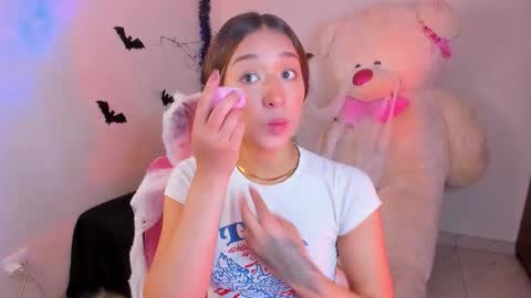 may online show from October 25, 9:26 pm