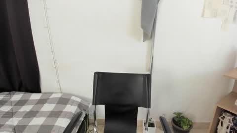 Snapshot of mazikeen_18 chatting on February 4, 4:18 pm mazikeen_18 online show from February 4, 4:18 pm