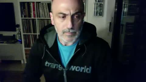 mb250bcn online show from May 3, 9:21 pm