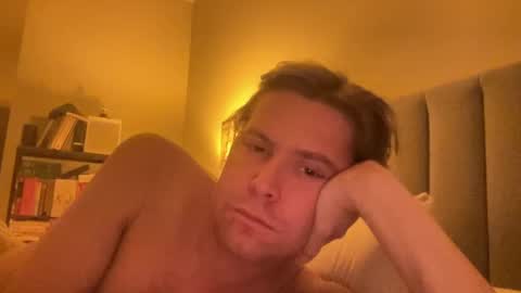 Snapshot of mbnc chatting on March 3, 2:04 am lol online show from March 3, 2:04 am