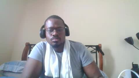 Mark online show from March 29, 7:37 pm