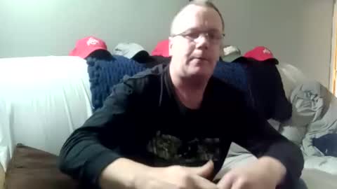 mcfly1973 online show from December 25, 5:16 am