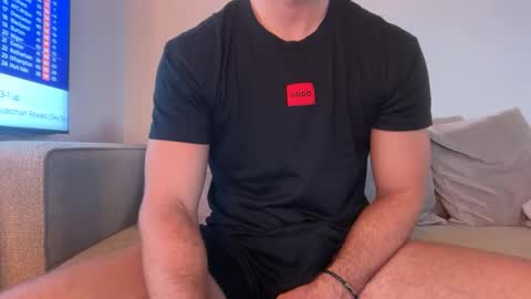 mcr8080 online show from April 4, 7:15 am