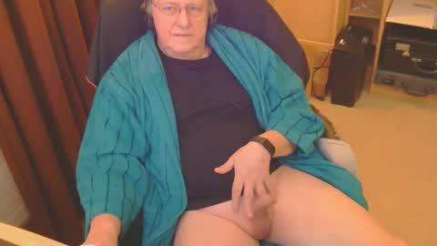 mcswis6 online show from February 3, 2:19 am