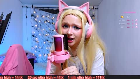 Snapshot of me_hanna chatting on February 1, 12:07 am Hanna online show from February 1, 12:07 am