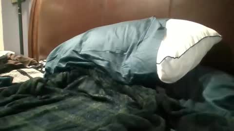 yung n hung online show from December 21, 1:06 pm