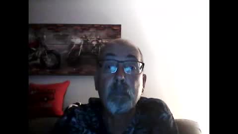 Snapshot of meathome3 chatting on October 15, 2:59 am me at home online show from October 15, 2:59 am