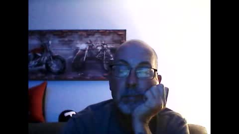 Snapshot of meathome3 chatting on September 29, 1:26 am me at home online show from September 29, 1:26 am