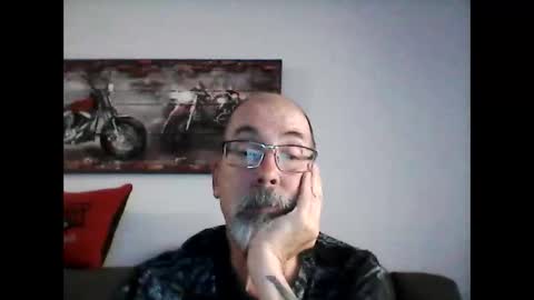 me at home online show from March 11, 7:50 pm