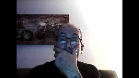 Snapshot of meathome3 chatting on February 18, 4:48 am me at home online show from February 18, 4:48 am