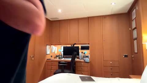 Snapshot of meau_lest chatting on October 18, 7:51 pm Meau Lest online show from October 18, 7:51 pm