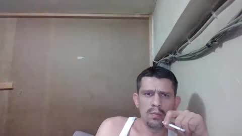 Snapshot of mecera83 chatting on October 13, 9:55 am mecera83 online show from October 13, 9:55 am