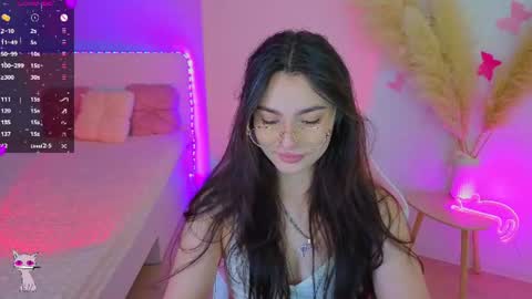 Dina online show from July 25, 8:29 pm