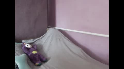Snapshot of medjik_lool chatting on September 11, 6:03 am Oltereodora-lima online show from September 11, 6:03 am