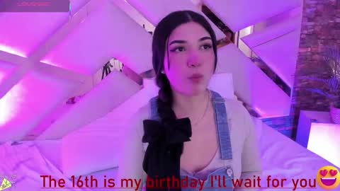     online show from February 13, 1:58 pm