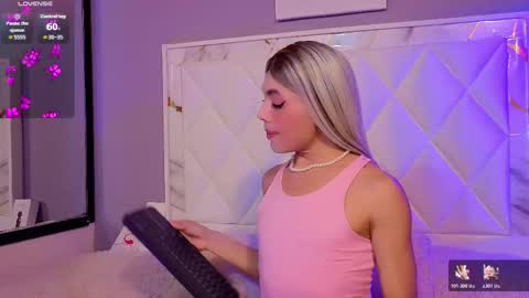 megan do santos online show from February 11, 8:34 pm