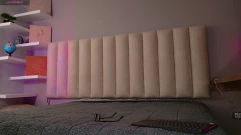     online show from January 17, 12:58 pm