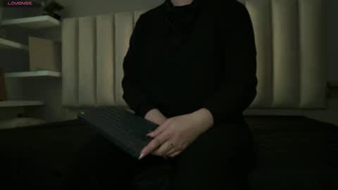     online show from December 1, 12:03 pm